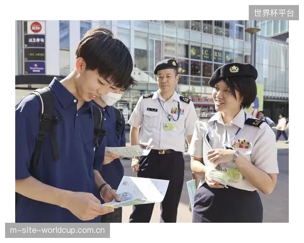 部分研究指出主办城市可能面临财政亏损，合同不透明引担忧。